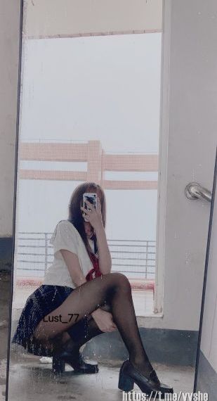 4个大学生按摩做爰按摩电影