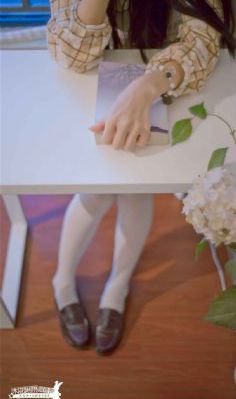 白丝美女被艹