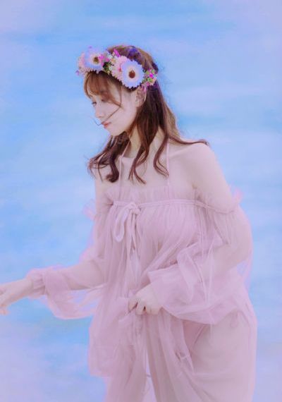 倩女杏花开