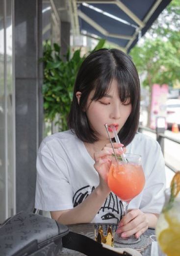 美丽姑娘中文版免费观看