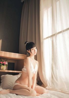 按摩房的女大学生在线观看