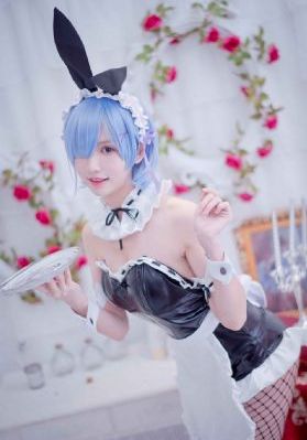 雪野莉子