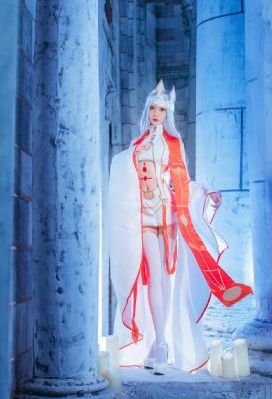 交换工作:漂亮的女性员工